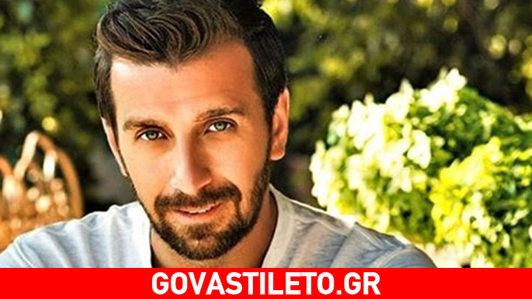 Ο Θάνος Πετρέλης ποζάρει με τις τρεις κούκλες κόρες του!