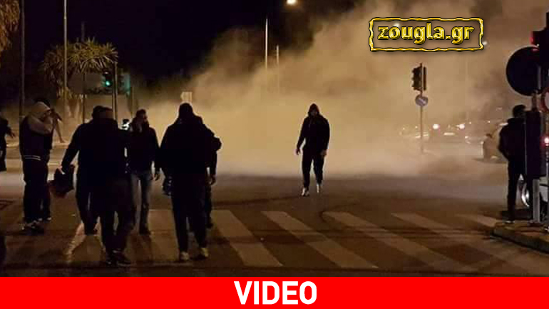 Νέα video από τη χθεσινή επιδρομή της αστυνομίας στην Βάρκιζα…