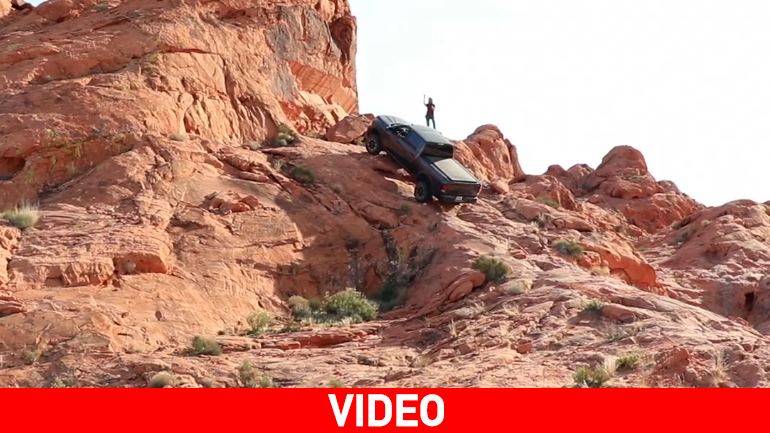 Το… αγροτικό Dodge RAM πάει παντού