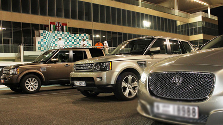 Χειροπέδες σε 28χρονο που έκλεβε πολυτελή αυτοκίνητα