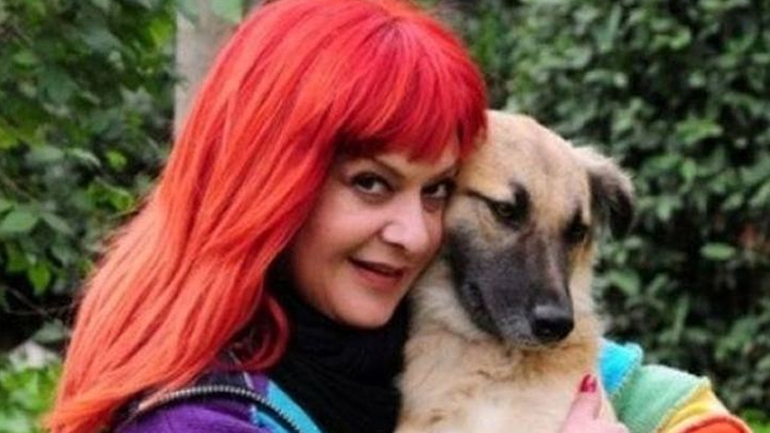 Τζόυς Ευείδη: «Η Ελλάδα αντιμετωπίζει τεράστιο πρόβλημα στο θέμα των αδέσποτων»