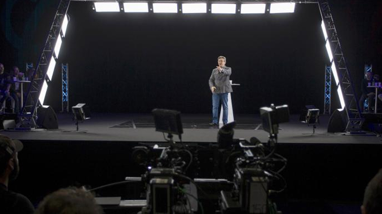 Γαλλία: Ο υποψήφιος πρόεδρος Ζαν-Λουκ Μελανσόν μίλησε στους ψηφοφόρους του με τη χρήση ολογράμματος