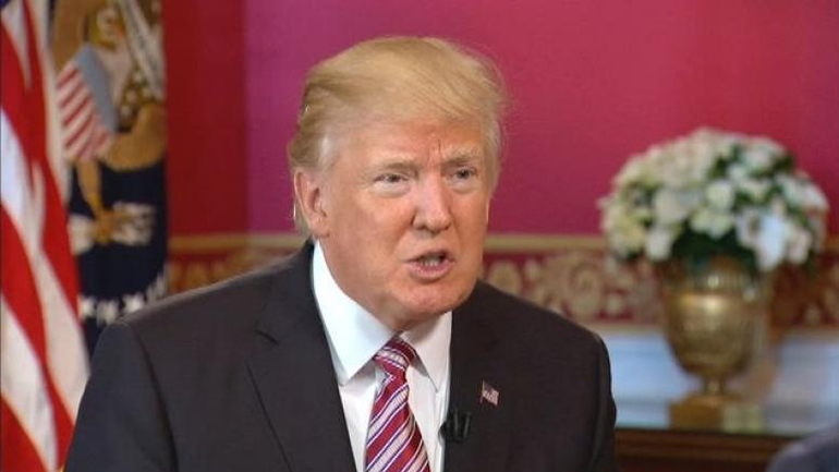 «Σέβομαι τον Πούτιν – Έχουμε και στις ΗΠΑ δολοφόνους»