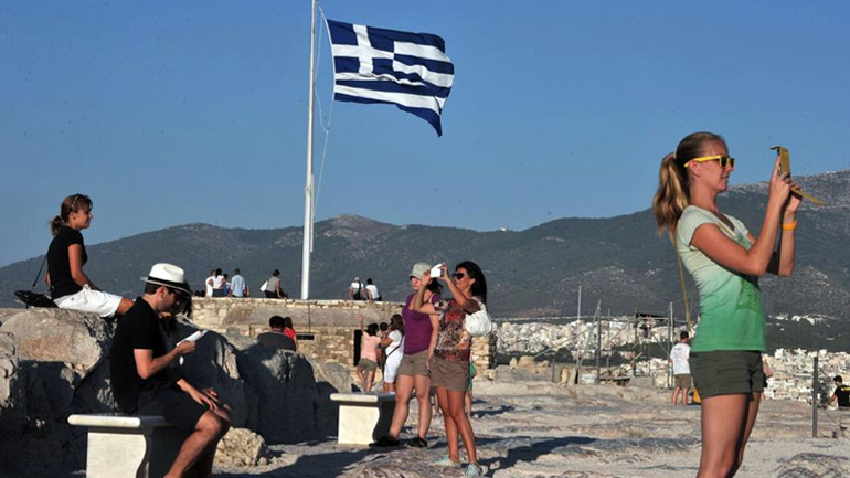 Επενδυτικό κρεσέντο λόγω αύξησης του τουρισμού στην Ελλάδα