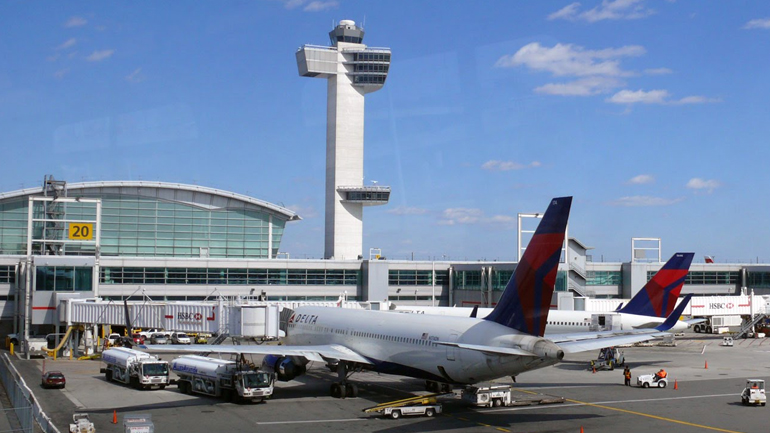 Υπουργός κυβέρνησης Τραμπ: Δεν θα προστεθούν άλλα κράτη στο αντιμεταναστευτικό διάταγμα