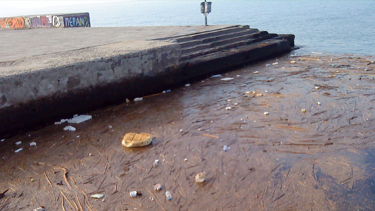 Εισαγγελέας για την εστία ρύπανσης στον Θερμαϊκό Κόλπο