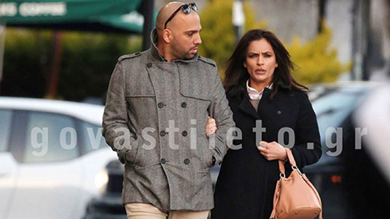 Ειρήνη Μερκούρη: Σπάνια εμφάνιση στη Γλυφάδα με τον σύζυγό της