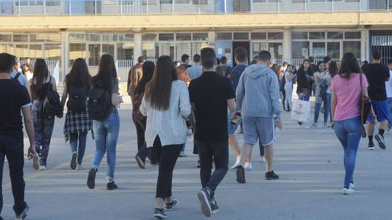 Τον Ιούνιο θα επανεξετάζονται όσοι «μένουν» στο Λύκειο