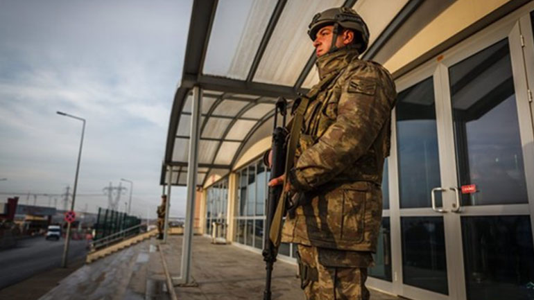 Το στρατοδικείο στο Σίβιρι όπου διεξάγεται μία από τις δίκες για το αποτυχόν πραξικόπημα, φρουρείται.