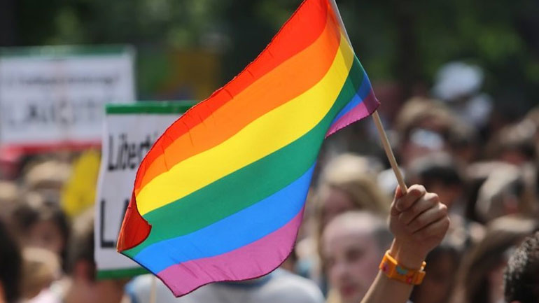 Τα ανθρώπινα δικαιώματα, οι θρησκευτικές πεποιθήσεις και ο γάμος μεταξύ ομοφυλοφίλων