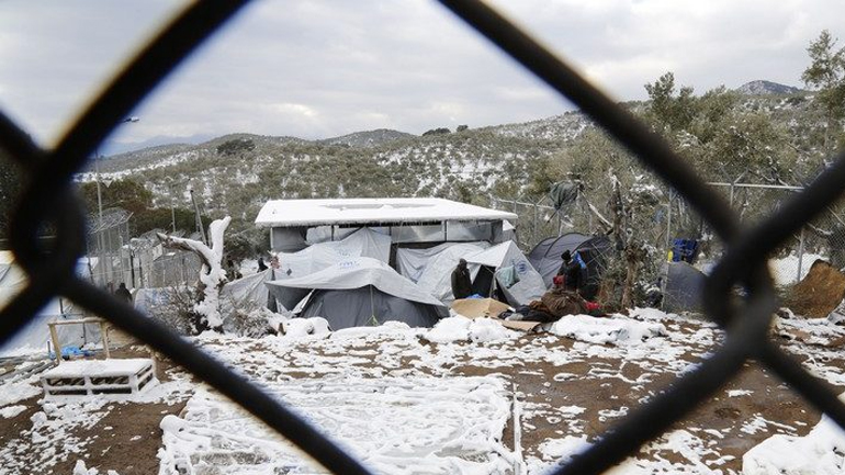Διεθνής Αμνηστία: Τα κέντρα φιλοξενίας «ακατάλληλα για μακρόχρονη διαμονή»