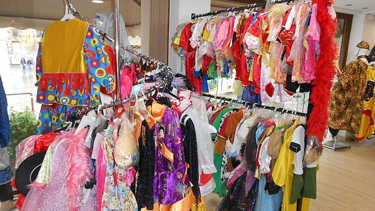 Προσοχή στην αγορά αποκριάτικων στολών και προϊόντων