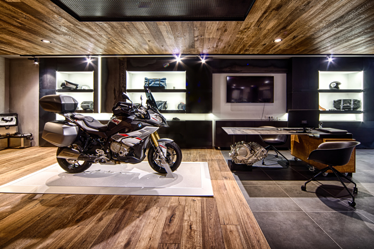 Στην έκθεση BMW - MINI Σφακιανάκης μπορεί ο ενδιαφερόμενος αναβάτης να βρει και την μοτοσικλέτα που του ταιριάζει...