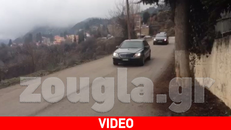 Ο Παυλόπουλος και η αστυνομική συνοδεία στα Τρίκαλα Κορινθίας