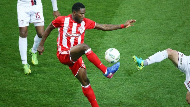 Aγωνία για τον Ιντέγε στον Ολυμπιακό