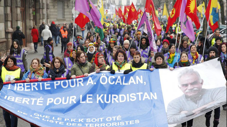 Διαδήλωση Κούρδων στο Στρασβούργο υπέρ της ίδρυσης ανεξάρτητου Κουρδιστάν