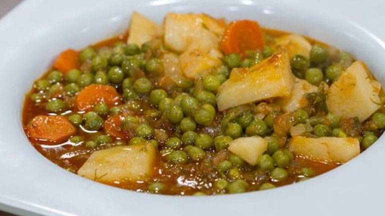 Αρακάς με καρότα και μανιτάρια