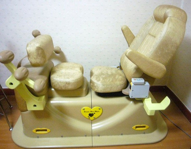 Ερωτική καρέκλα - 5.820 ευρώ