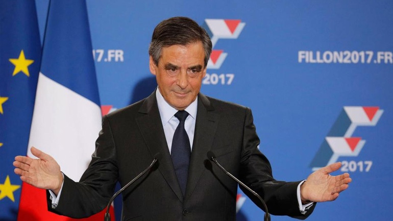 Γαλλία: Ο Φιγιόν δεν αποχωρεί από την κούρσα για την προεδρία