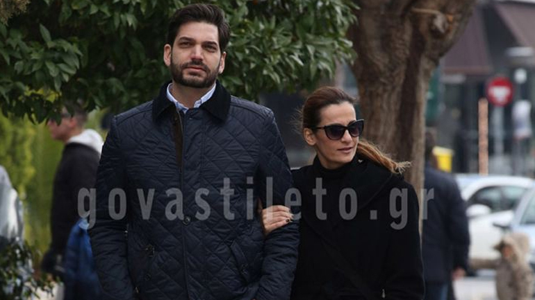 Δέσποινα Ολυμπίου-Πάνος Δούκας: Βόλτα στη Γλυφάδα για το ερωτευμένο ζευγάρι!