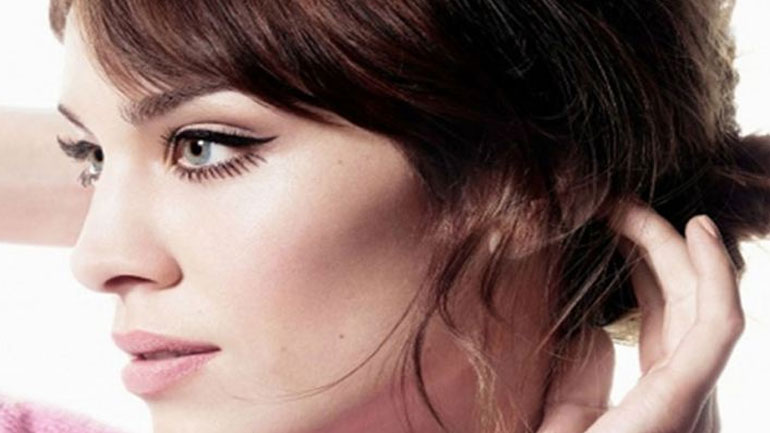 Δείτε πώς θα κάνετε την τέλεια γραμμή eyeliner