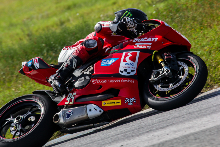 Εγκαταλείπει του αγώνες η Kosmocar - EKO Ducati