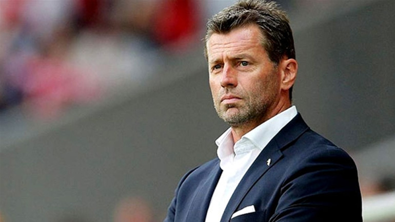 Σε Ολυμπιακό, ΠΑΟΚ οι Σκίμπε, Τσάνας