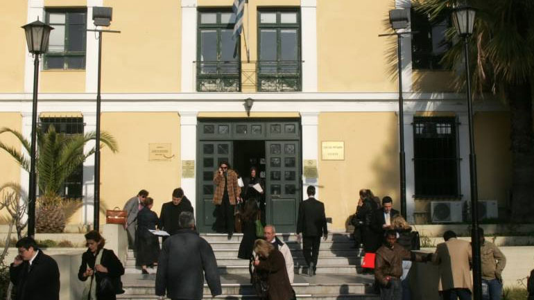 Λήξη συναγερμού στα δικαστήρια της Ευελπίδων