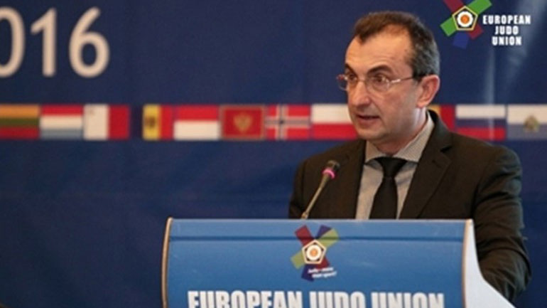 Γιάννης Καφενταράκης: «Σταματήστε να τρομοκρατείτε αθλητές, γονείς και σωματεία»