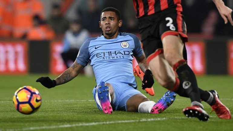 Κάταγμα στο μετατάρσιο ο Ζεσούς