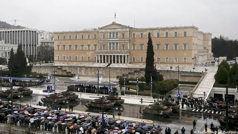 Ελλάδα: Παρά την κρίση δαπάνες για τανκς