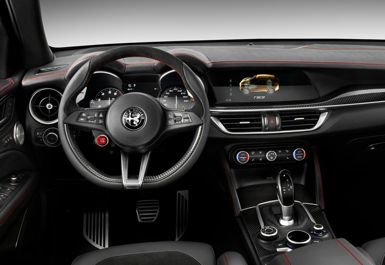 Το εσωτερικό του ιταλικού μοντέλου...