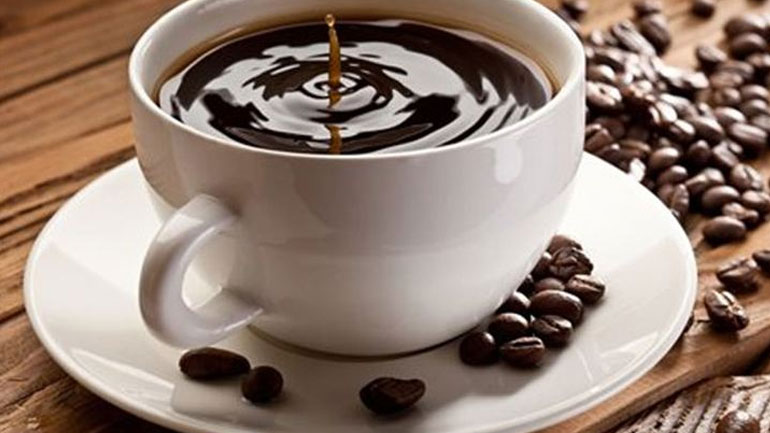 Τι θα συμβεί στον οργανισμό σας αν «κόψετε» την καφεΐνη