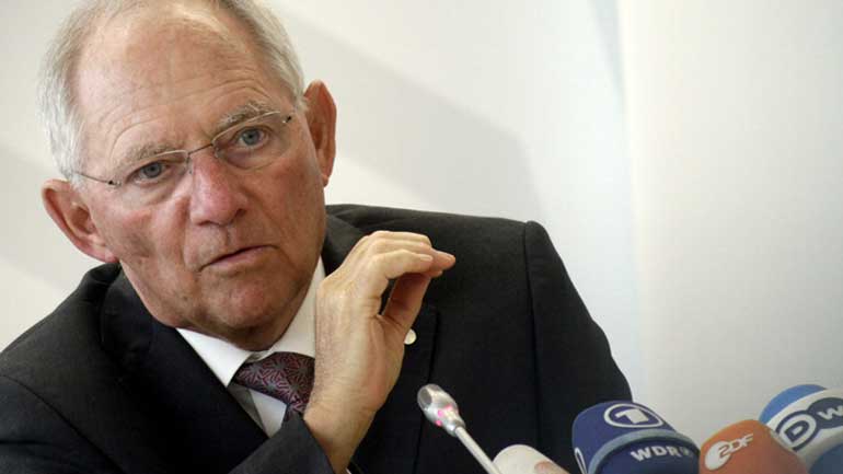 Ο Σόιμπλε απορρίπτει τις επικρίσεις για το σκάνδαλο των μερισμάτων