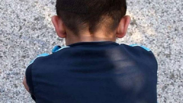 Δεν το χωράει ο νους: Αγοράκι έχασε τη ζωή του μετά από χτύπημα σε τηλεόραση