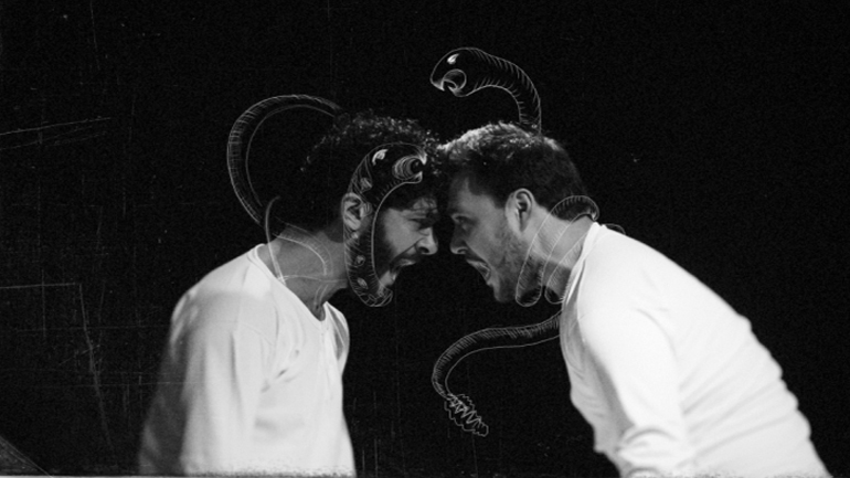 «Enter Sandman» από τον Θέμελη Γλυνάτση στο Skrow Theater