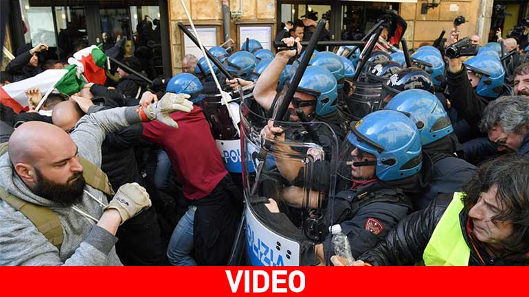 Προσαγωγές και συγκρούσεις της αστυνομίας με τους οδηγούς ταξί στη Ρώμη