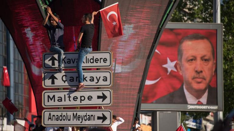 Εκκαθαρίσεις Ερντογάν στο φιλοκουρδικό κόμμα