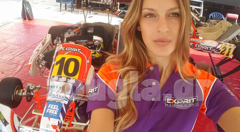 Selfie με... αγωνιστικό καρτ στα οποία έχει αδυναμία