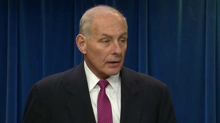 ΗΠΑ: Ο υπ. Εσωτερικής Ασφάλειας διέψευσε ότι θα γίνουν «μαζικές απελάσεις» παράτυπων μεταναστών