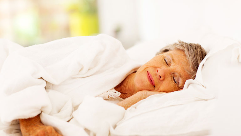 Έρευνα: Ο πολύς ύπνος των ηλικιωμένων μπορεί να αποτελεί πρώιμη ένδειξη άνοιας