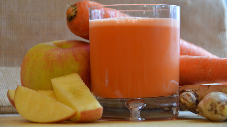 Ο θαυματουργός χυμός που βάζει τέλος στο ροχαλητό!