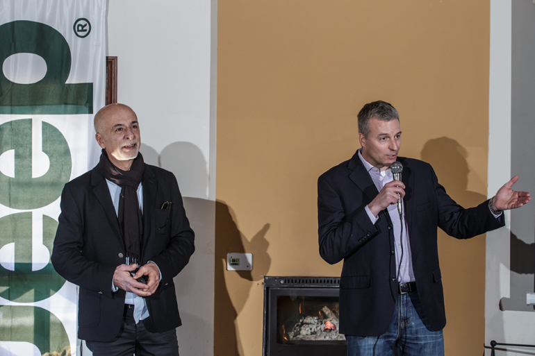 O διευθυντής πωλήσεων της Jeep στην Ευρώπη Roy Nygaard (φωτό δεξιά) μαζί με τον γενικό διευθυντή της Jeep Hellas Ανδρέα Σουλουτζιδάκη. Και οι δύο δεν είναι απλά... διευθυντές αλλά μάνατζερ παθιασμένοι με την μάρκα Jeep και τον τρόπο που ζει κανείς μαζί της!