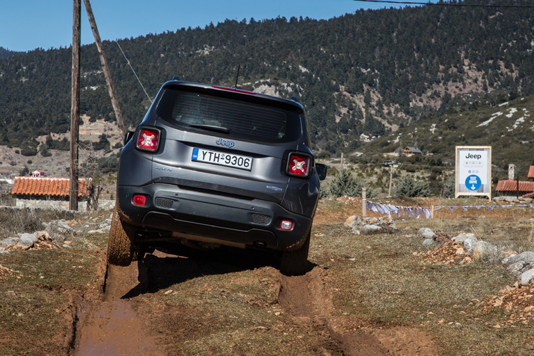 Όπως μπορείτε να δείτε το Renegade δεν μασά πουθενά!!!