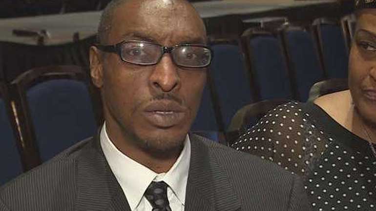 Γιος του Μοχάμεντ Άλι κρατήθηκε και ανακρίθηκε κατά την επιστροφή του στις ΗΠΑ