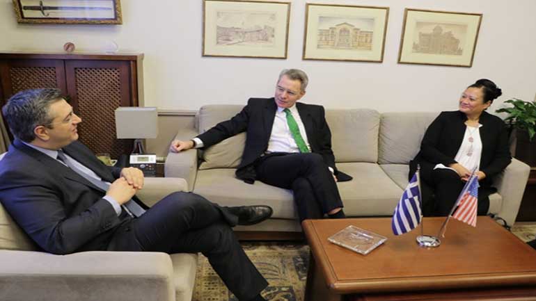 Συναντήσεις του Αμερικανού πρέσβη με τον Απ.Τζιτζικώστα και τον Γ.Μπουτάρη