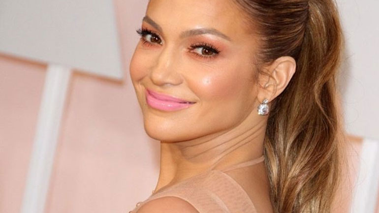 Τα beauty tricks που κάνουν οι celebrities πριν τα Όσκαρ