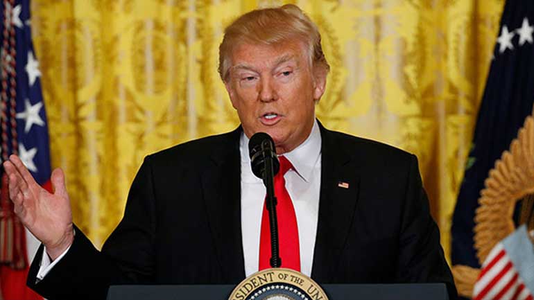 Ο Τραμπ αποφάσισε να μην παρευρεθεί στο δείπνο της Ένωσης Ανταποκριτών του Λευκού Οίκου