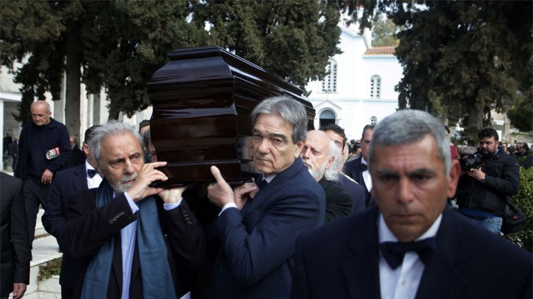 Με έξοδα της οικογένειας Κούνδουρου η κηδεία του σκηνοθέτη
