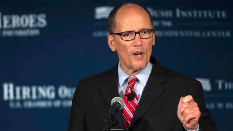 Ένας «Λατίνος» στο τιμόνι των Δημοκρατικών